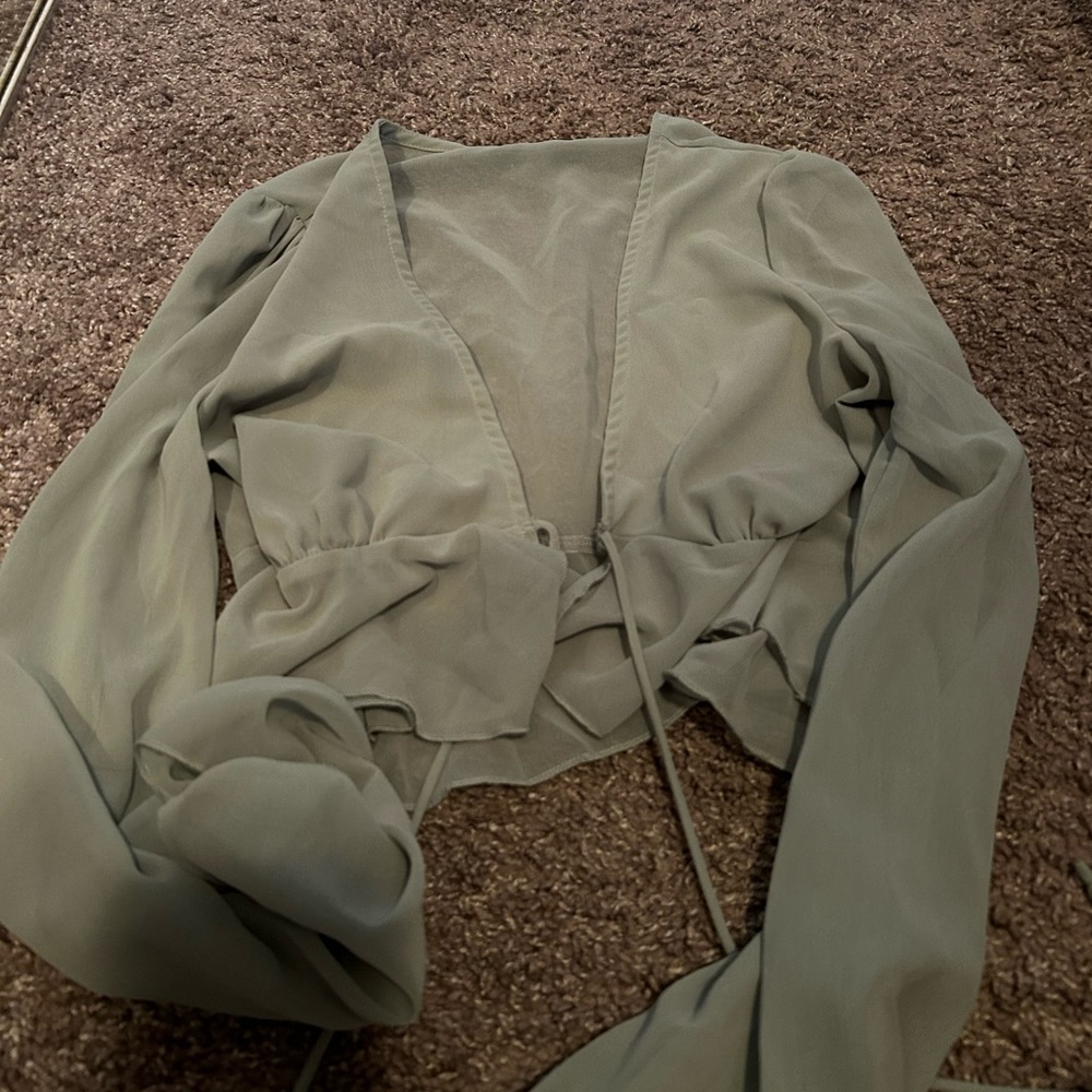 GREEN LONG SLEEVE TIE SHIRT
